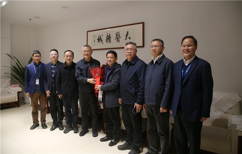 1.18人事处慰问.jpg 1.18人事处慰问.jpg