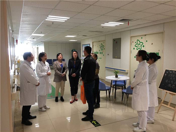 访谈和测试医务人员 (2).jpg