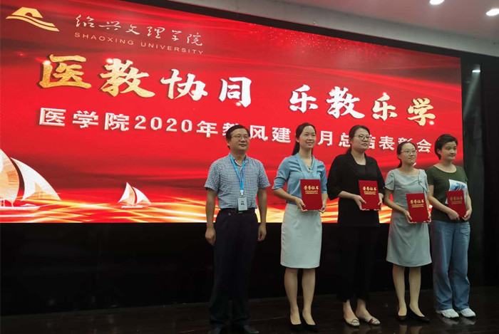 1.jpg 1.jpg