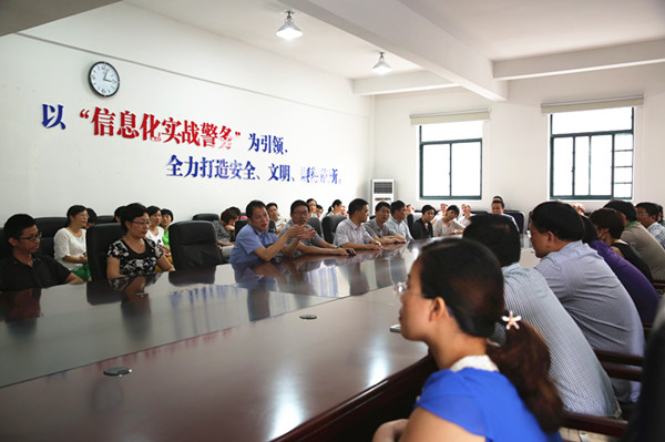 C:\Documents and Settings\Administrator\桌面\6357274805493555008816332.jpg C:\Documents and Settings\Administrator\桌面\6357274805493555008816332.jpg