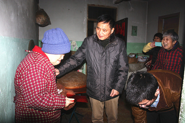 C:\Documents and Settings\Administrator\桌面\IMG_7340_副本.jpg C:\Documents and Settings\Administrator\桌面\IMG_7340_副本.jpg