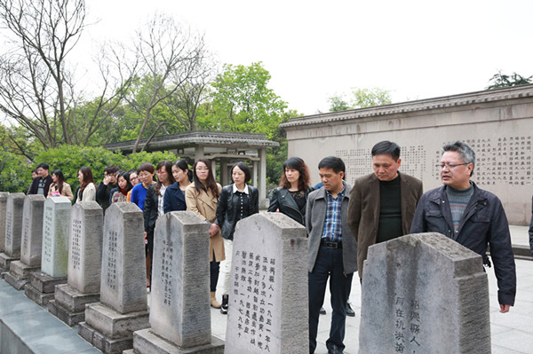 C:\Documents and Settings\Administrator\桌面\新建文件夹\W20A2404_副本.jpg C:\Documents and Settings\Administrator\桌面\新建文件夹\W20A2404_副本.jpg