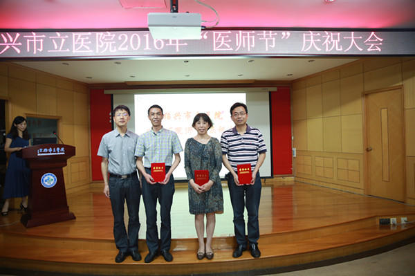 C:\Documents and Settings\Administrator\桌面\W20A8275_副本.jpg C:\Documents and Settings\Administrator\桌面\W20A8275_副本.jpg