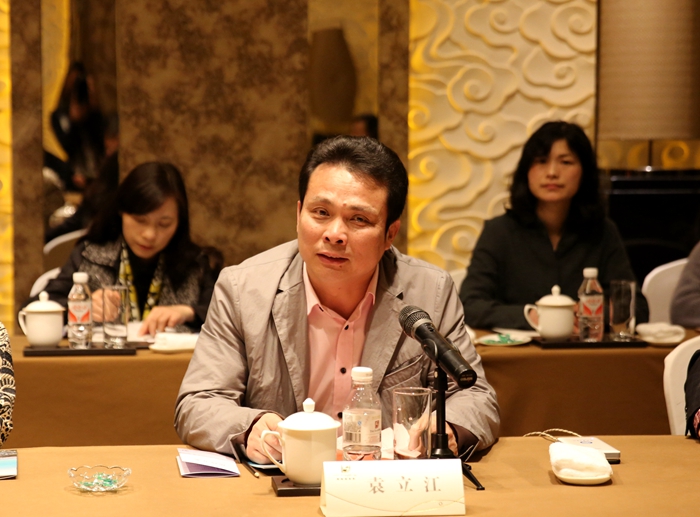 袁立江主任_副本.jpg 袁立江主任_副本.jpg