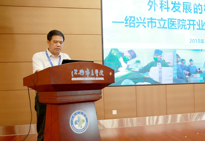 钟院长表彰_副本.jpg 钟院长表彰_副本.jpg