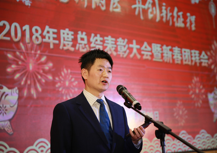 刘龙斌.jpg 刘龙斌.jpg