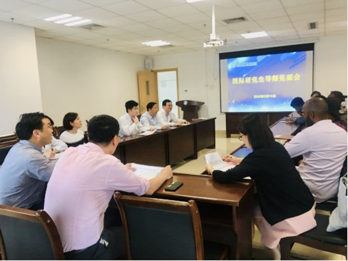 国际研究生_副本.jpg 国际研究生_副本.jpg