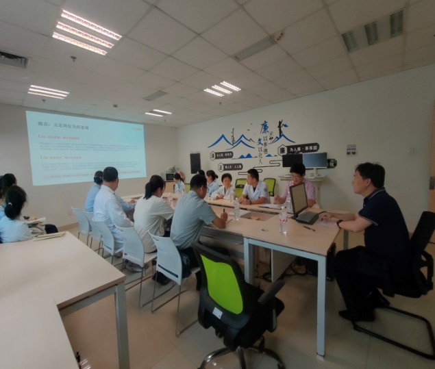 市卫健委领导来院讲授“树立和践行正确政绩观”专题党课